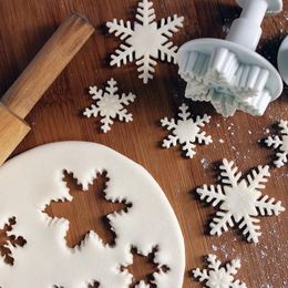 Moules de cuisson 3 pièces biscuits de flocon de neige de noël moule à biscuits Fondant sucre artisanat plongeur emporte-pièces Xams neige Cupcake décoration de gâteau
