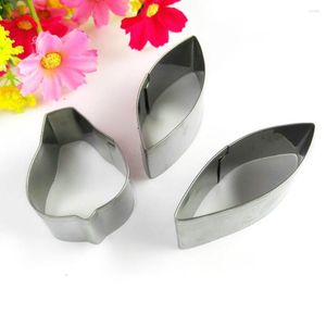 Moules de cuisson 3pcs Clematis Flower Metal Cake Moule de gâteau en acier inoxydable Coiffeurs Set Fondant Decorating Tools Cupcake A337