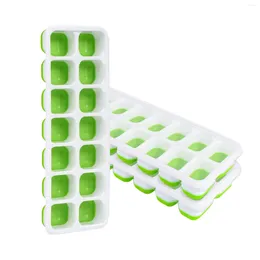 Moules de cuisson 3pcs plateaux carrés de glace silicone à dégagement facile et flexible 14-glaçons avec couvercle amovible empilable durable sûr