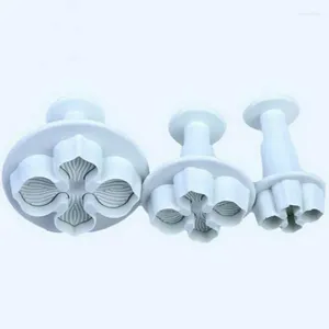 Moules de cuisson 3pcs / ensemble Silicone Hortensia Fondant Cake Dectonger Cutter Fleur Fleur Blossom Moule de fraises