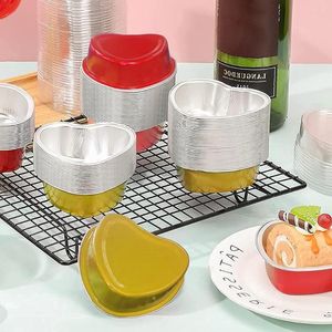 Bakvormen 50 set cupcake cup aluminium folie diy hartvormige mini mousse mold weegwerpige magnetrowavable hittebestendige hittebestendige cakepan voor bakkerij