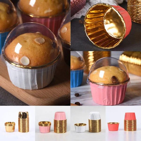 Moldes para hornear 50 unids Papel a prueba de aceite Oro Plata Cupcake Liner Tapa Tapa Tazas Bandeja Caja Boda Muffin Cup Cake Suministros