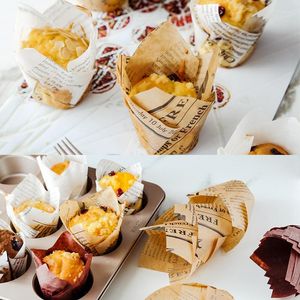 Bakvormen 50 stuks Oilproof Cake Paper Tray Tulp Wegwerp Muffin Cupcake Cup Liner Voor Bruiloft Verjaardag Party Decor Home Tool