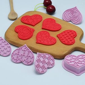 Bakvormen 6 stks/set Food Grade Plastic Cookie Cutter Mold Press 3D Love Heart Embosser Tools Biscuit Stamp Bakery