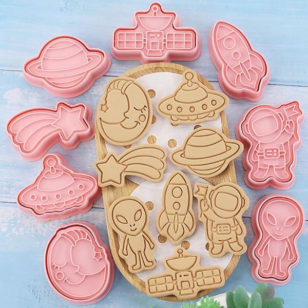 Moules de cuisson 8 pièces/ensemble Alien UFO dessin animé emporte-pièces en plastique pressable Biscuit moule Fondant timbre cuisine pâtisserie outils