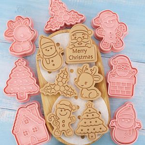 Moules de cuisson 8PcsSet Noël Biscuit Moule Père Noël Bonhomme De Neige Arbre Elk Mignon Motif Cookie Timbre Pression Fondant Sugarcraft Outils 230331