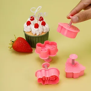 Moules de cuisson Carton Carton de Noël Tampons biscuits 3D Cutter de biscuit en série Moule en plastique