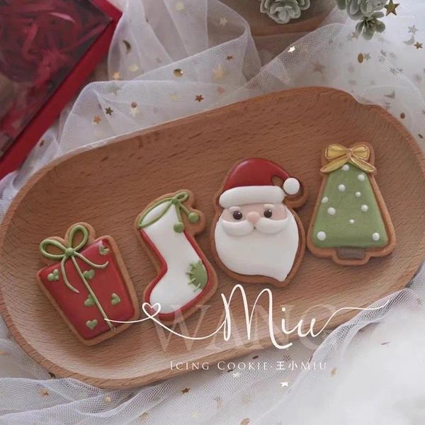 Moldes para hornear Navidad Santa Claus Cortador de galletas Árbol de Navidad Calcetín Patrón de regalo Sello de galletas Azúcar Artesanía Pastel 3D Decoración de pasteles