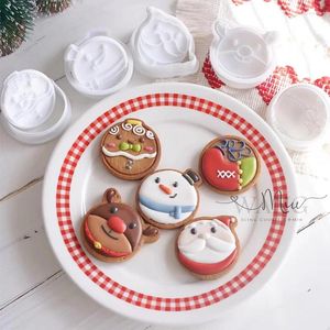 Moldes para hornear Navidad Santa Claus Elk Cortador de galletas Muñeco de nieve Calcetín Hombre de jengibre Sello de galleta Azúcar Artesanía Glaseado Molde redondo