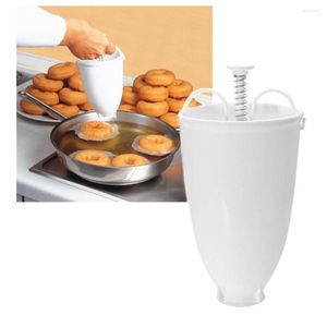 Bakvormen donut schimmel eenvoudige handmatige wafel dispenser draagbare donut make machine cake keuken gebakdiy gereedschap