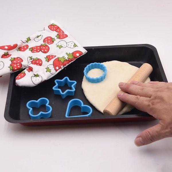 Moldes para hornear Conjunto completo Cortador de sándwich para niños Estrella Forma de corazón Plásticos Molde Cortadores de galletas Molde Suministros de bricolaje