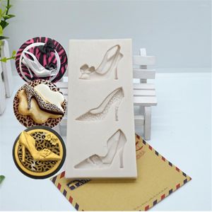 Bakvormen Luyou 1pc Damesschoenen met hoge hakken Siliconen Hars Fondant Schimmel DIY Cake Decorating Tools Pastry Keuken Accessoires FM161