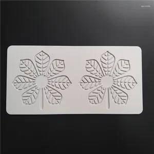 Bakvormen MomPea GX339 Bloemvormige Kant Pad Siliconen Mal Taart Decoratie Fondant 3D Schimmel Food Grade
