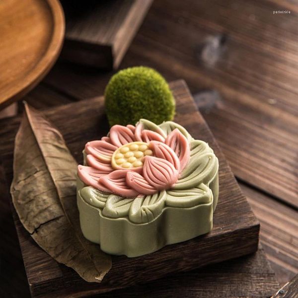 Moules de cuisson Moon Cake Moule Lotus Main Pression Fondant Décoration Cookie Cutter pour DIY