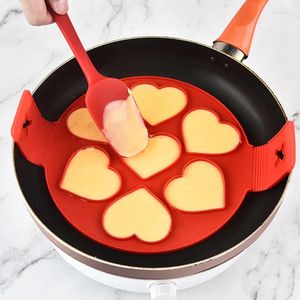 Moldes para hornear Siete agujeros en forma de corazón Huevo Steamer DIY Panqueque poroso Frito Cocina de silicona Molde de pastel Molde de Torta 2024