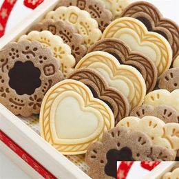 Moldes para hornear Valentine S Day Sand Biscuit Mod 3D Cookie Pressing Flower Love Heart Fruit Animal Cat Christmas Shape Molde para hornear 220 Dho5Y