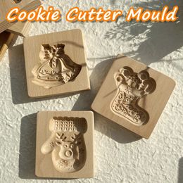 Moldes para hornear Moldes de galletas de madera con patrón de animales de flores Cortador en relieve tallado en 3D para herramientas de cocina navideñas 231213