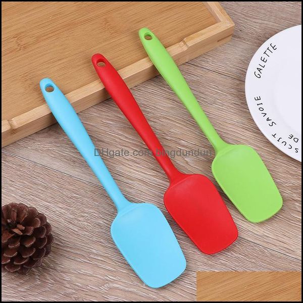 Herramientas de pastelería para hornear 1pc Sile Spata Cake Scraper Batter Masa Mantequilla Mezclador para entrega de gota Home Garden Cocina Comedor Bar Bakeware Dhchs