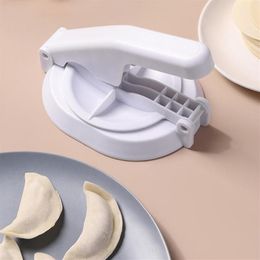 Bakken Gebak Gereedschap Knoedel Wrap Druk Deeg Ravioli Maker Mould Draagbare Machine Voor Maken Empanadas Keuken Gadgets238b