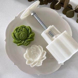 Bakken Tools 75g Mooncake Mold Chinese Stijl Lotus Bloemvorm Cookie Stempel Handpers Plunger Levert Mung Bean Cake gebak