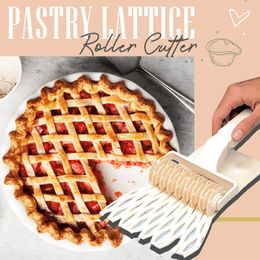 Bakgereedschap hoogwaardige taart pizza snijder deeg bakware embossing deeg roller rooster cake plastic gereedschap
