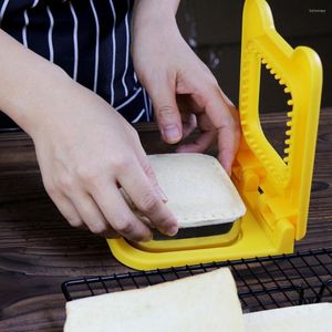 Bakgereedschap Sandwich Snijvorm Vierkant Kinderontbijt Lunch en Toast maken Gereedschap Handige hulpmachine Veilige afdichting Q0U7