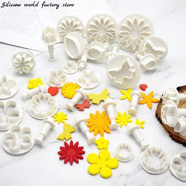 Herramientas de hornear Silicone World 33pcs/set Sugarcraft Cortador de fondant Molde de plástico Molde de bricolaje Decoración Pasta de azúcar Artesanía de azúcar