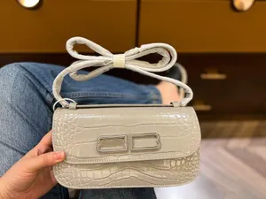 Balencig Fashion Bag Hoogwaardige kleine roddel dames vrouw in extra vrouwelijke soepele zwarte lederen ketting band krokodil geaide groene vintage zakken