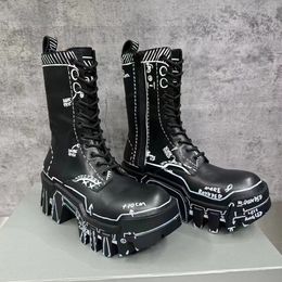 Balencigaa Tank Vérite plate-forme de mode Punk Boots en cuir Designer Motorcycle personnalisé Graffiti personnalisé Botas