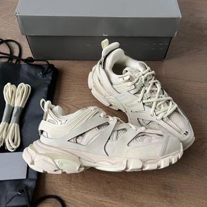 balencigas Tracks Chaussures Casual Designer Track 3 3.0 Triple White Black Mans Sneakers Gomma Leather Trainer Nylon Printed Platform Trainers balencigas 2023
