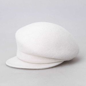 Caps de balle 2021 Japonais et coréen Australie laine blanche Cloche Hat de journal irrégulier Cap Lady Chic Berets Femmes Fedora Chapeaux L221022