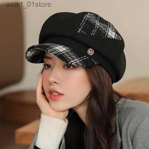 Casquettes de balle 2021 Nouvelles femmes Laine Plaid Vintage Printemps / Été Bleu marine CS Flat Top IC Beret UK News Boys Octogonal HatC24319