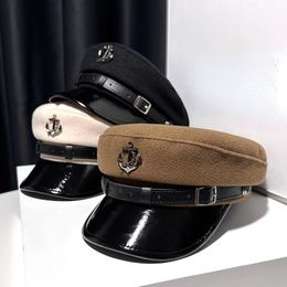 Casquettes de balle 2023 ceinture en cuir de laine chapeau de marine mode réduction d'âge avant-toit chaud casquette de canard sboy femme 230831