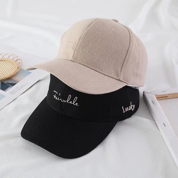 Casquettes de baseball 2024 Été Coréenne Street Trendy Chapeau Lettre Broderie Couple Baseball Cap Peaked Usine En Gros