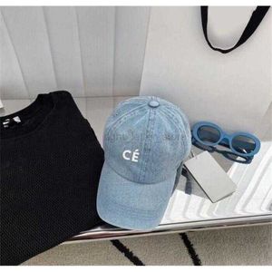 Ball Caps 23SS Summer Designer Hat Marque Complet Détails ALPHABET HARD TOP Baseball Cap de canard et femmes Fashion Blue Washed Denim Y240506