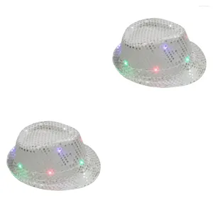 Gorras de bola 2 unids LED Luminoso Jazz Hat Accesorios de escenario Sombreros de flash con lentejuelas de brillo Decoración para fiesta (plata)