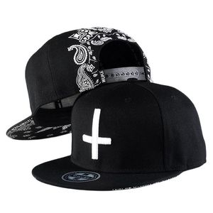 Casquettes de baseball arrivée croix blanche broderie Baseball pour hommes femmes casquette à bord plat Hip Hop Bboy os Snapback chapeau Gorras HombreBall