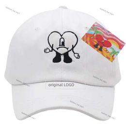 Ball Caps Bad Bunny Baseball Cap Broidered 100% Coton A réglable Hat de papa Summer Femmes PAP CAP CURMER CURCER 8454