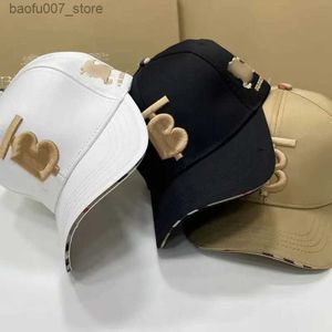 Ball Caps Ball Caps Fashion Nieuwe Designer Classic Baseball For Men Dames High End Cap Retro Plaid Letter Sun Bucket Hatq240403