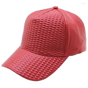 Ball Caps Zwart Geruit PU Leer Vaderhoed 5 Panel Trucker Baseball Voor Heren Dames Verstelbaar Rood Roze Wit Marine