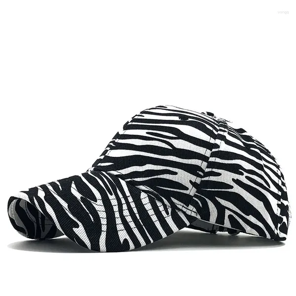 Casquettes de balle Design Printemps Automne Jeunesse Femme Sexe Léopard Grain Zebra Stripe Facilité Match Quotidien Tendance De La Rue Mode Casquette De Baseball Décontractée