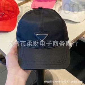 Ball Caps Designer 2024 Triangle Solid Soft Top Baseball Hat Spring en Autumn Seasons Sport Trend Brand Versatiele Duck Tongue Hat Tgue