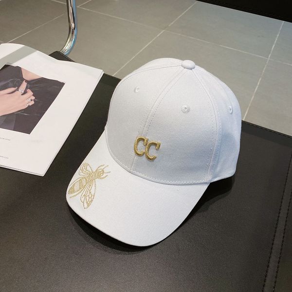 Gorras de béisbol Gorra de béisbol de diseño Nueva moda Estilo clásico simple Hombres y mujeres Sombrilla universal Compras de viajes al aire libre Aplicable Buena