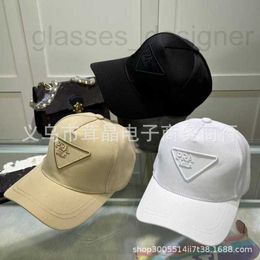 Ball Caps Designer Brodemery Four Seasons Sun Protection Nouvelle lettre Baseball Chatle Triangle inversé inversé pour femmes