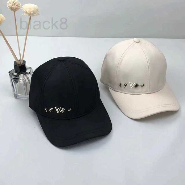 Casquettes de baseball Designer Printemps Baseball Chapeau Métal Lettre Mode Polyvalent Chapeau Mode Ombre Chapeau Canard Langue Chapeau Lot B6U1