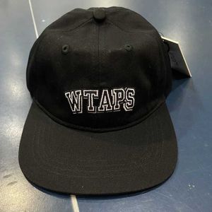 Ball Caps Vier Seizoenen WTAPS Baseball Caps Claic Brief Borduren Hoed Mannen Vrouwen All-match Soft Top Wtaps Eend tong Cap J240305