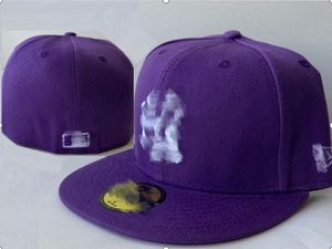 Ball Caps Hot Mens Canvas Baseball Caps Designer Hats de créateurs pour femmes Caps ajustés Fashion Fedora Lettres rayures pour hommes