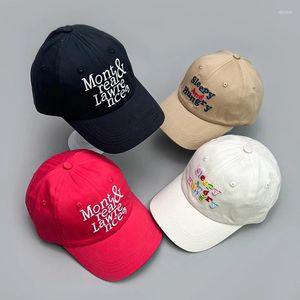 Gorras de bola Carta coreana Bordado Sombreros de béisbol Versátil Transpirable Sombrilla Snapback Hombres Mujeres Moda Cómodo Pareja Ins