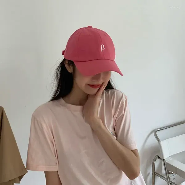 Gorras de bola KPOP para mujeres Pink Estilo coreano Gorra de béisbol Letra femenina Pure Cotton Curved Brim Sun-Shading Hat
