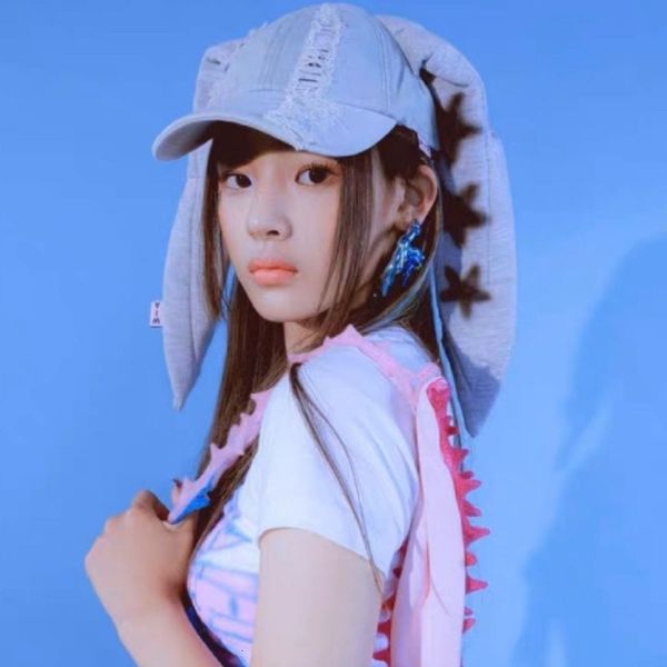 Casquettes de balle Kpop Team Jeans Casquette de lapin Femmes Été Tops Dessin animé Longue oreille Denim Chapeau Minji Hanni Danielle Haerin Hyein Concert 230822